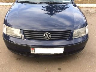 Volkswagen Passat foto 1