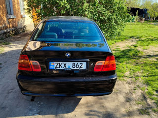 BMW 3 Series foto 8