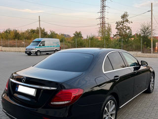 Mercedes E-Class foto 2