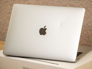 MacBook Air Retina 2020/ Apple M1/ 8Gb Ram/ 256Gb SSD/13.3" Retina/ 351Cycles!! foto 8