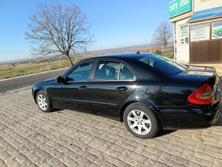 Mercedes E-Class foto 2