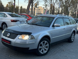 Volkswagen Passat foto 2