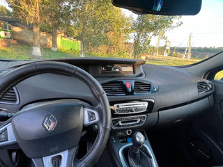 Renault Grand Scenic foto 6