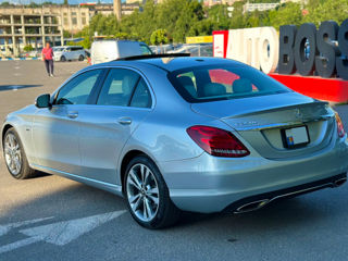 Mercedes C-Class foto 9