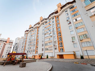 2-х комнатная квартира, 65 м², Буюканы, Кишинёв