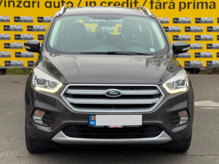 Ford Kuga foto 2