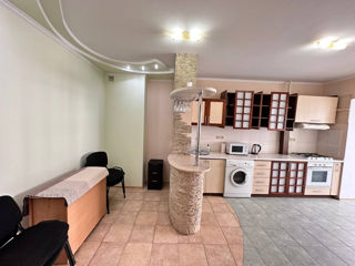 Apartament cu 2 camere, 82 m², Centru, Chișinău foto 9