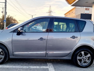 Renault Scenic foto 3