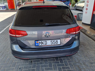 Volkswagen Passat foto 4