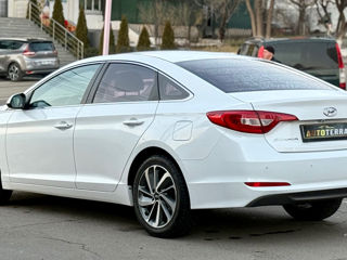 Hyundai Sonata foto 5