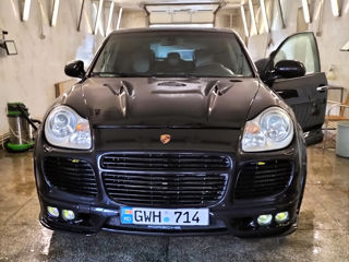 Porsche Cayenne foto 2