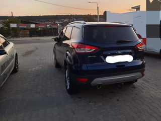 Ford Kuga foto 2