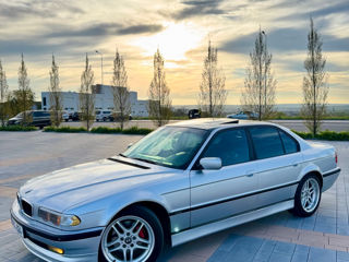 BMW 7 Series foto 3