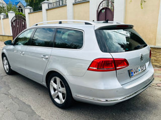 Volkswagen Passat foto 4