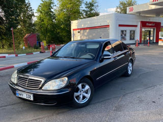 Mercedes S-Class foto 1