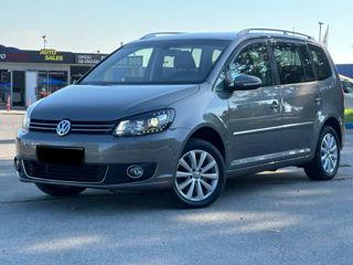 Volkswagen Touran foto 4