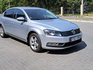 Volkswagen Passat foto 2