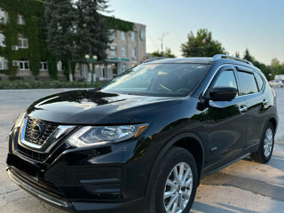 Nissan Rogue foto 1