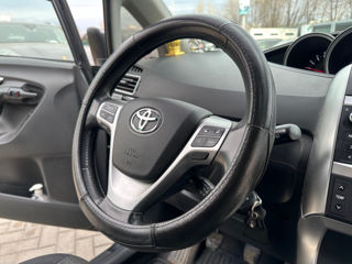 Toyota Verso foto 11