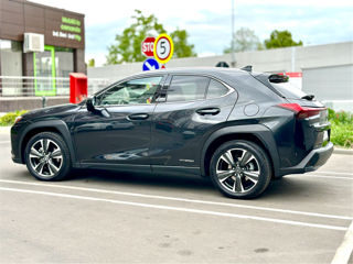 Lexus UX foto 7