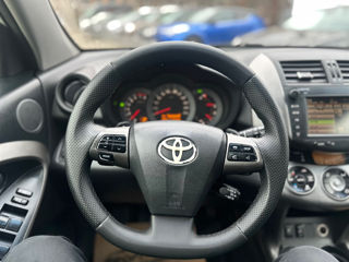 Toyota Rav 4 foto 9