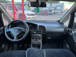 Opel Zafira foto 8