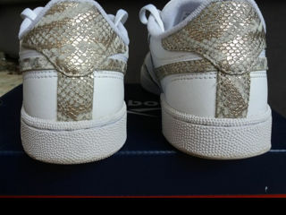 Original! Reebok Club C85, piele naturala, marimea 38 (24.5cm), 850 lei, sec. Ciocana foto 1