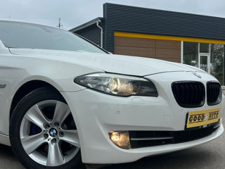 BMW 5 Series foto 2