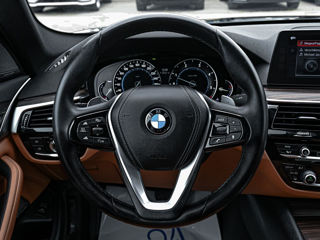 BMW 5 Series foto 9