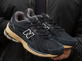 New Balance 1906R Black/Beige