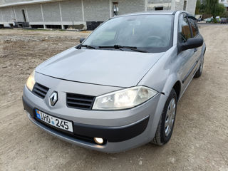 Renault Megane foto 2