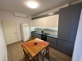 Apartament cu 2 camere, 70 m², Centru, Chișinău foto 6