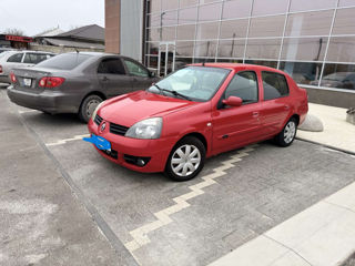 Renault Clio Symbol foto 4