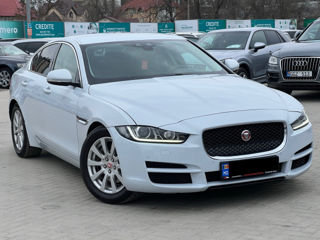 Jaguar XE foto 5