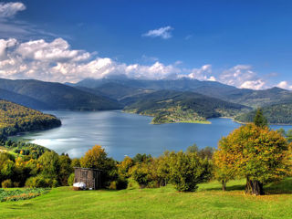 Excursie o zi la Lacul Rosu si Cheile Bicazului(shopping la palas mall)(optional) -1300 lei-1 pers foto 5