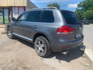 Volkswagen Touareg foto 5