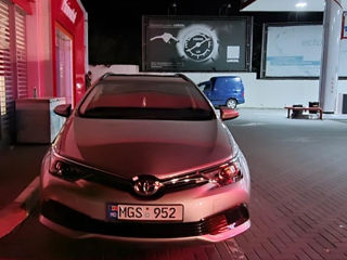 Toyota Auris foto 2