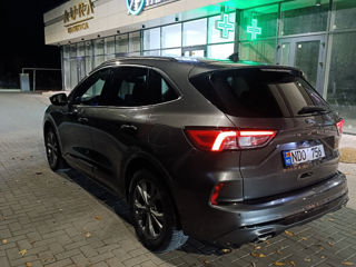 Ford Kuga foto 2