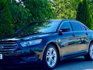 Ford Taurus foto 4