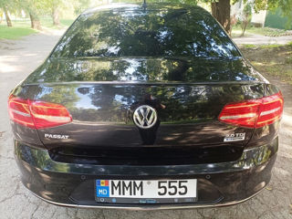 Volkswagen Passat foto 3