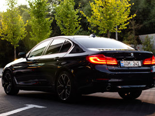 BMW 5 Series foto 2