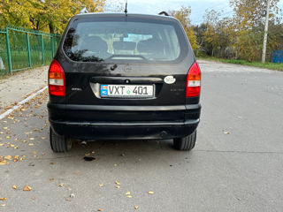 Opel Zafira foto 4