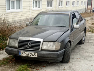 Mercedes Series (W124)