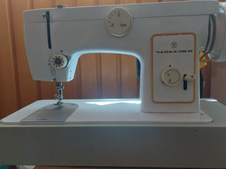 Швейная машина  Чайка 132М