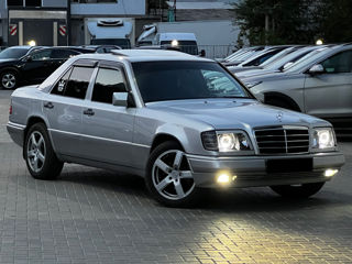 Mercedes E-Class foto 4