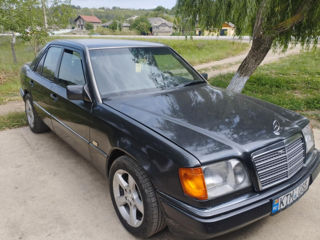 Mercedes Series (W124) foto 3