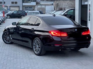 BMW 5 Series foto 3