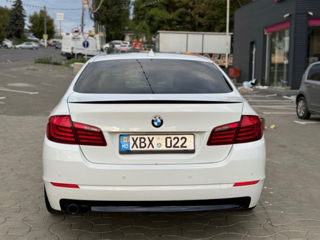 BMW 5 Series foto 6