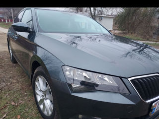 Skoda Superb foto 4