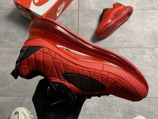 Nike Air Max 720-818 (98) Red Clear Sole foto 5